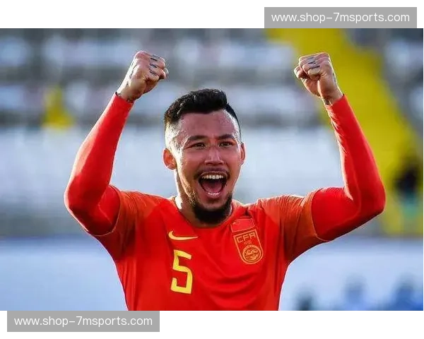 足球巨头与黑马的巅峰对决：恒大与梅县铁汉的恩怨情仇